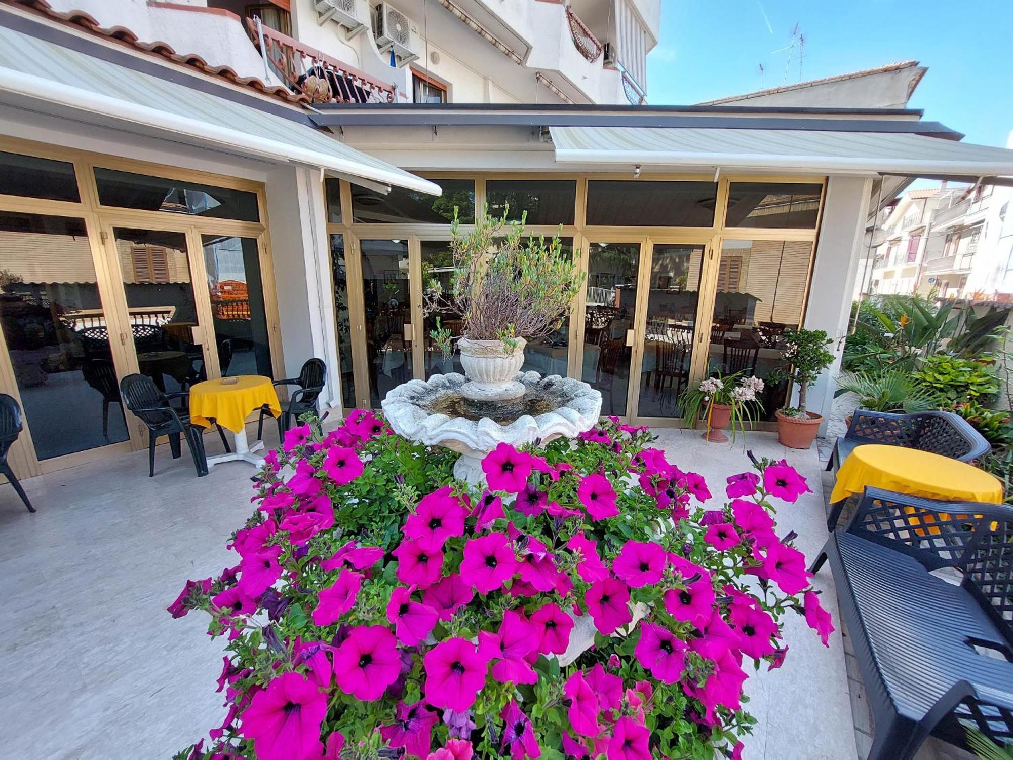 Nettuno Hotel Roseto Degli Abruzzi